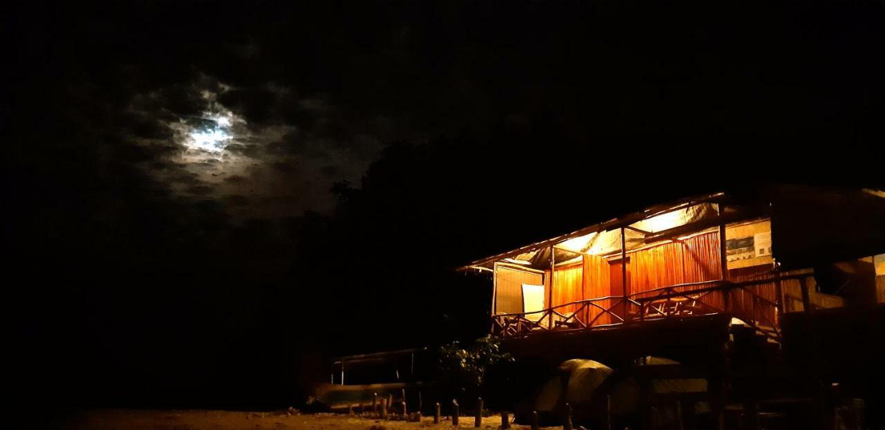 Tajau Laut Guesthouse Kudat Buitenkant foto